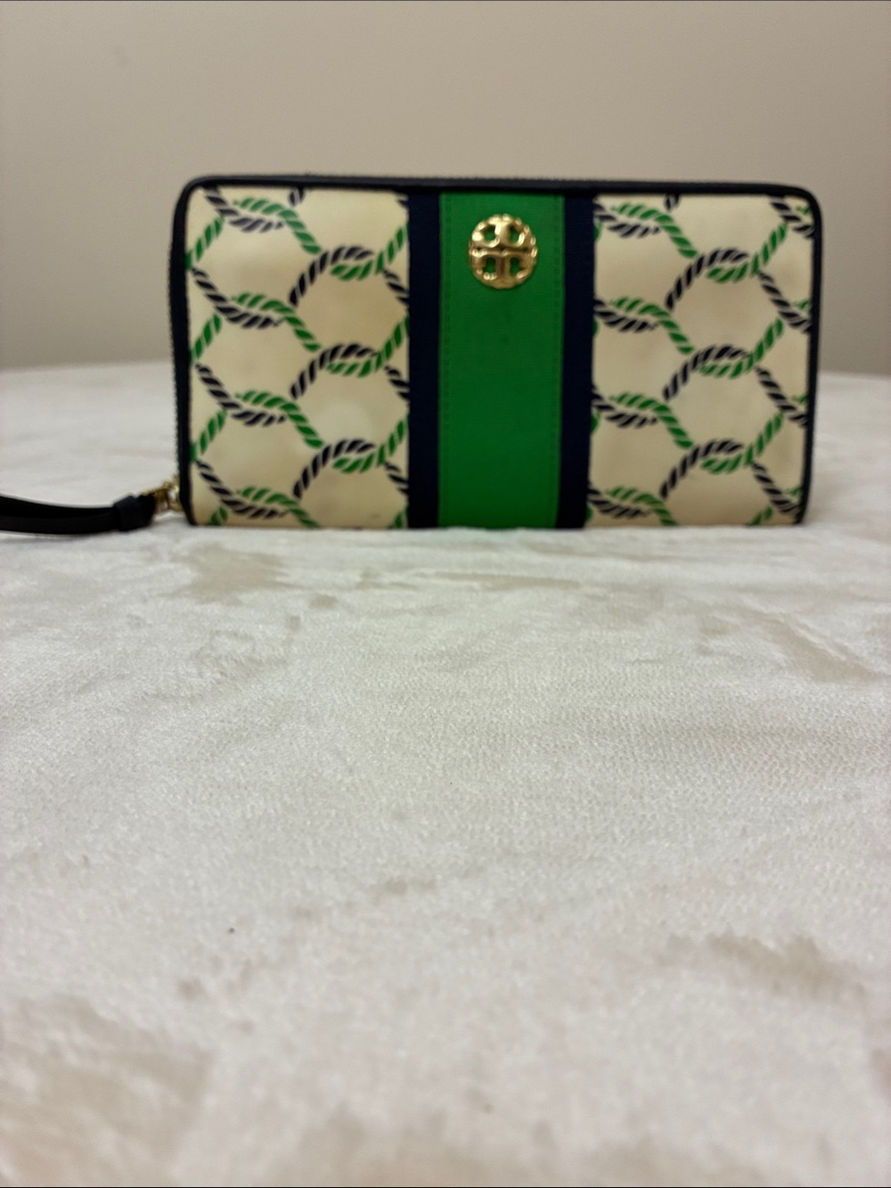 Tory Burch Isla Zip Around Wallet With Roping Detail